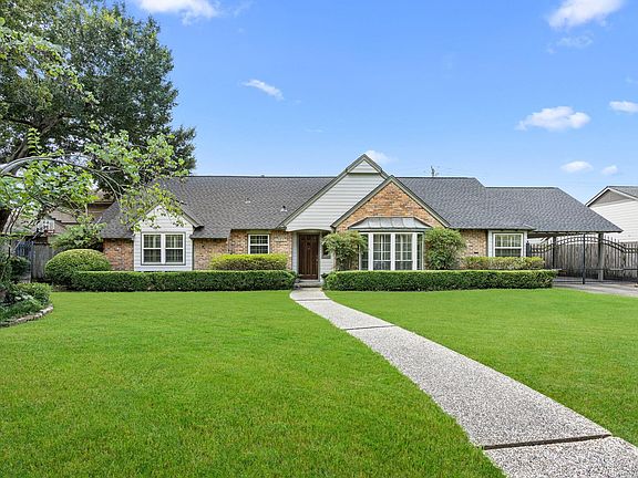 2nd image of 12527 Boheme Dr