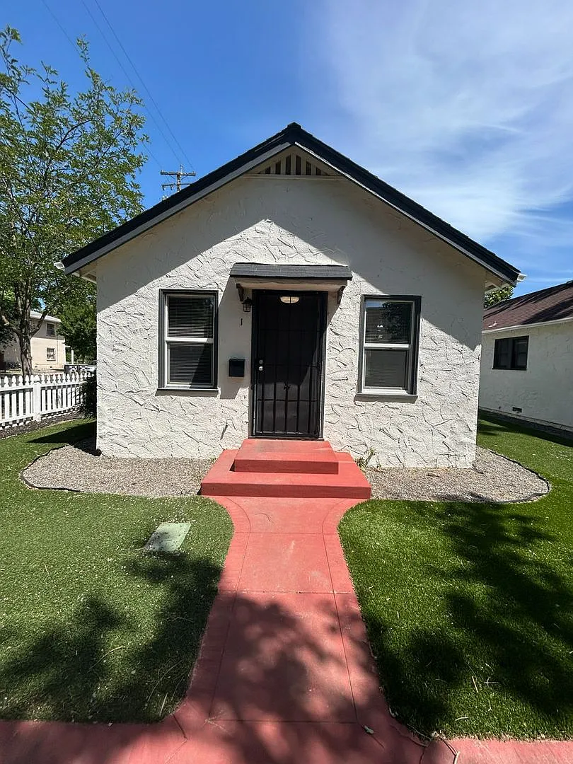 **4th717-Buehler, Sandra — Photo 1