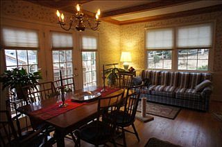3rd image of 202 Grove Park Cir