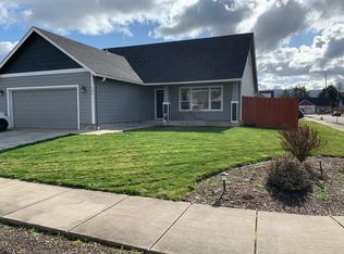 164 Camellia Dr, Lebanon, OR 97355