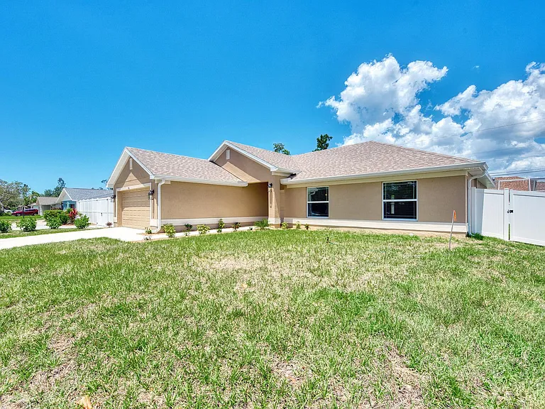 980 Nectar Rd — Photo 3