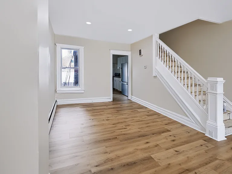 42 S Carlisle St #1 — Photo 8