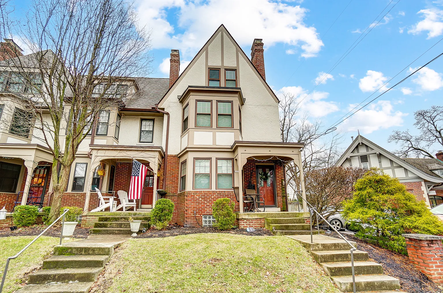 1875 W 5th Ave photo 1