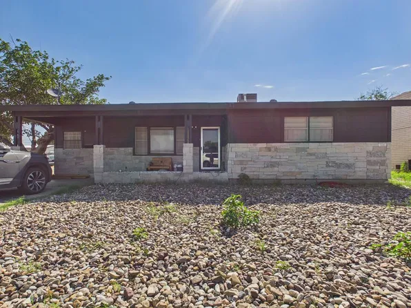 700 S Kenneth Ave, Monahans, TX 79756