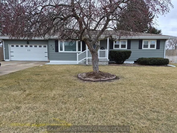 812 S Blaine St, Grand Island, NE 68803
