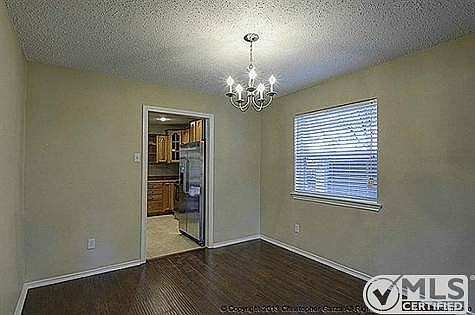 3rd image of 1213 Savannah Ct