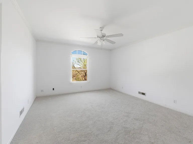 710 Ashley Run — Photo 27