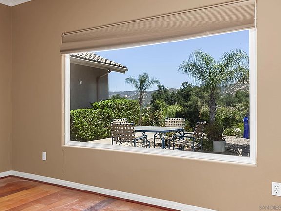 5th image of 25151 Hereford Dr