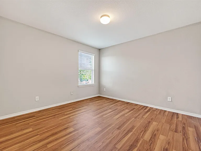 1326 Seagler Pond Ln — Photo 45