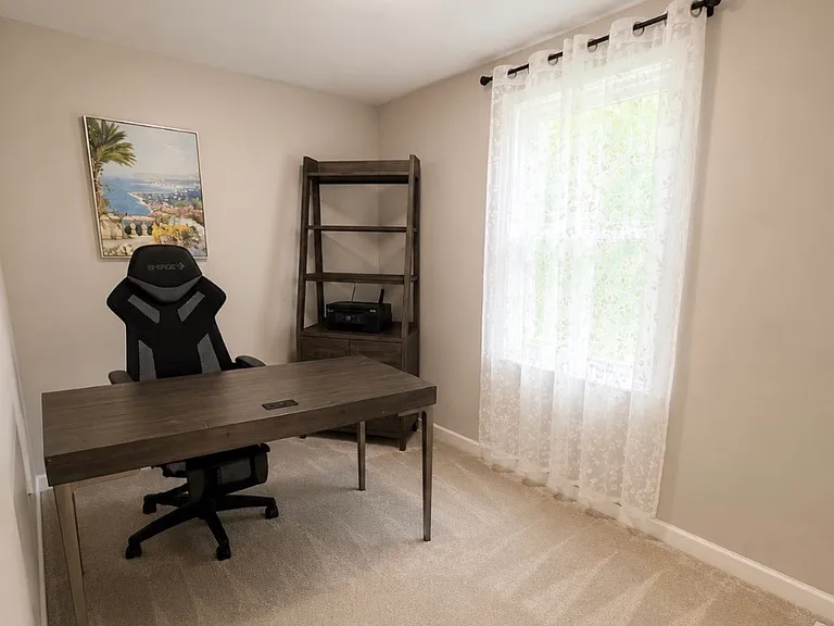 10 Inglesid Ln — Photo 10