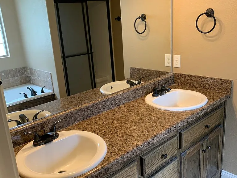 2476 Pleasant Willow Dr — Photo 5