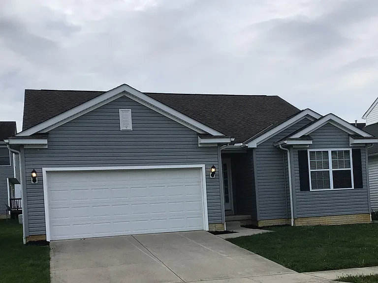 100 Twain Ave — Photo 1