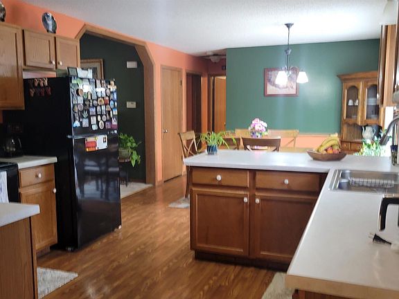 5th image of 706 Bison Dr
