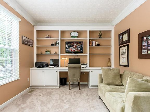 5th image of 4385 Cordova Dr