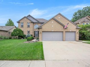 51622 Promenade Ln, New Baltimore, MI 48047