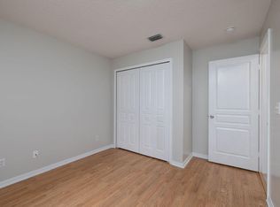 935 34th Ave SW, Vero Beach, FL 32968