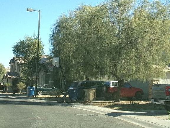 4th image of 25582 W Burgess Ln