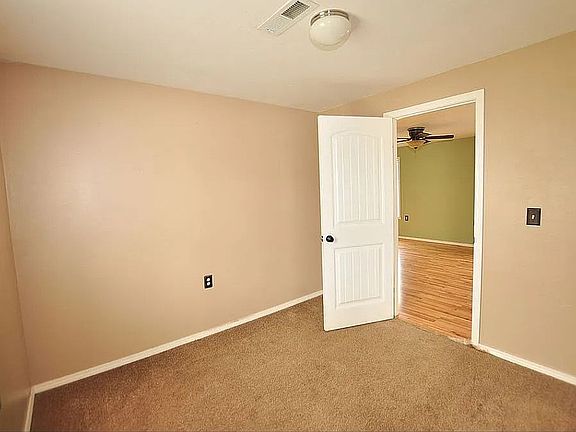 5th image of 1253 Nickerson St