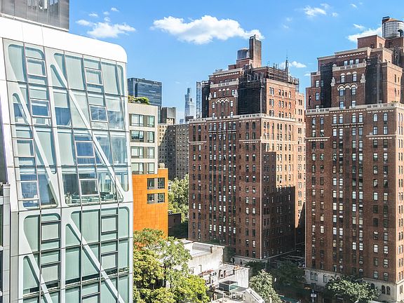 4th image of 520 W 23rd St APT 12D