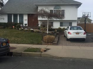 2021 Maple St, Des Moines, IA 50317