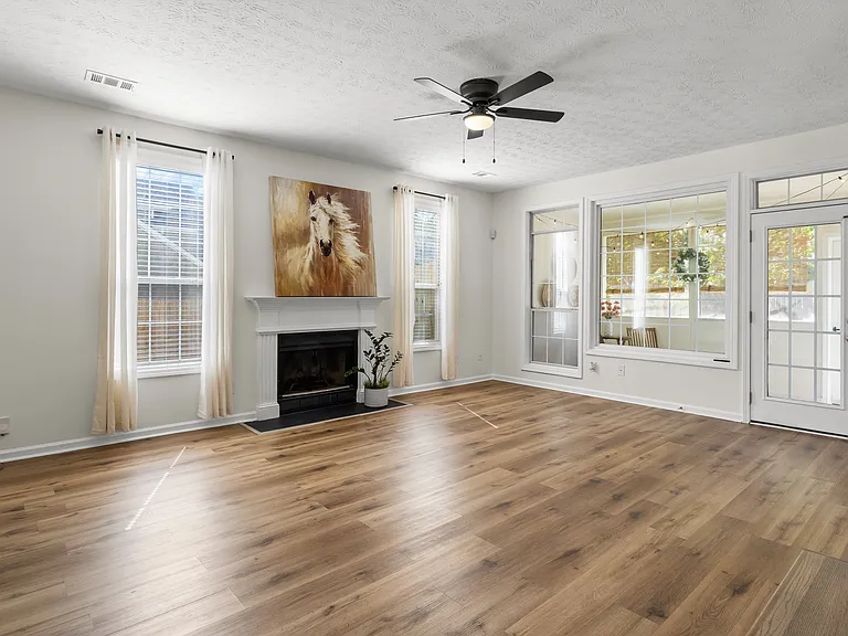 4140 Wildridge Dr — Photo 5