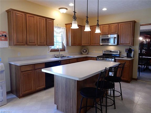 2nd image of 3477 Abington Ct