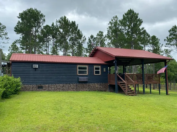 629 Chapel Rd E, Laurel Hill, FL 32567