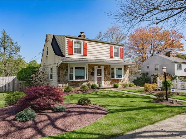 2844 Crest Ave S, Allentown, PA 18104