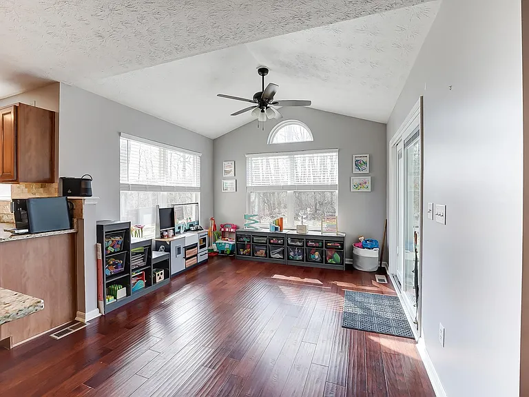 6700 Bartlett Ct — Photo 26