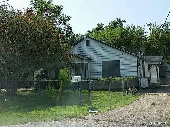 3rd image of 311 San Jacinto St