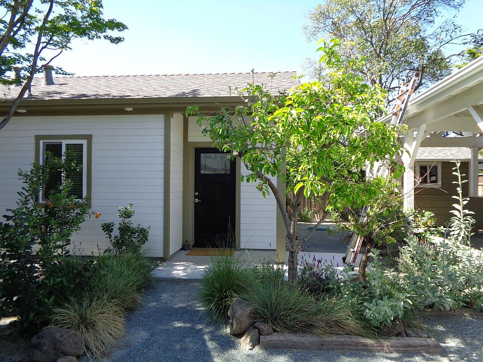 1st image of 2834 Carmen Ave #B
