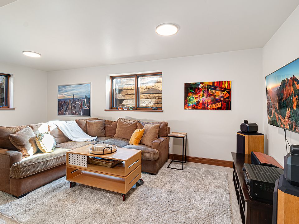 1st image of 640 Lincoln Ave #Basement
