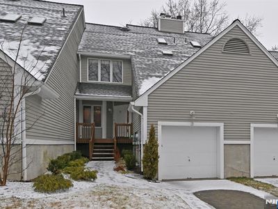 27 Reagan Way #527B, Township Of Washington, NJ, 07676