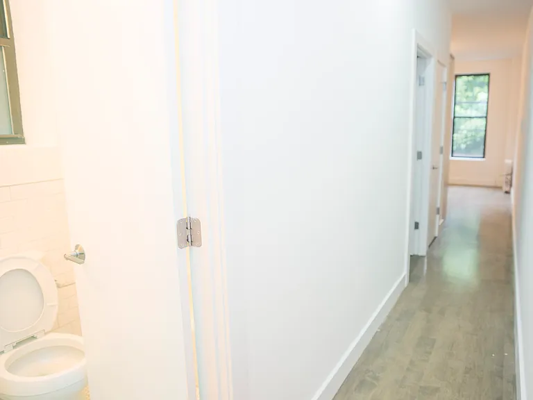 646 President St #1B — Photo 4