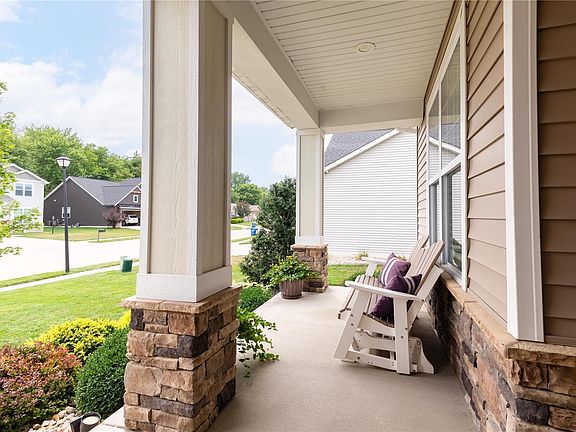 4th image of 7077 Augusta Dr