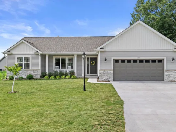 1791 Morgan Station COURT, Oconomowoc, WI 53066