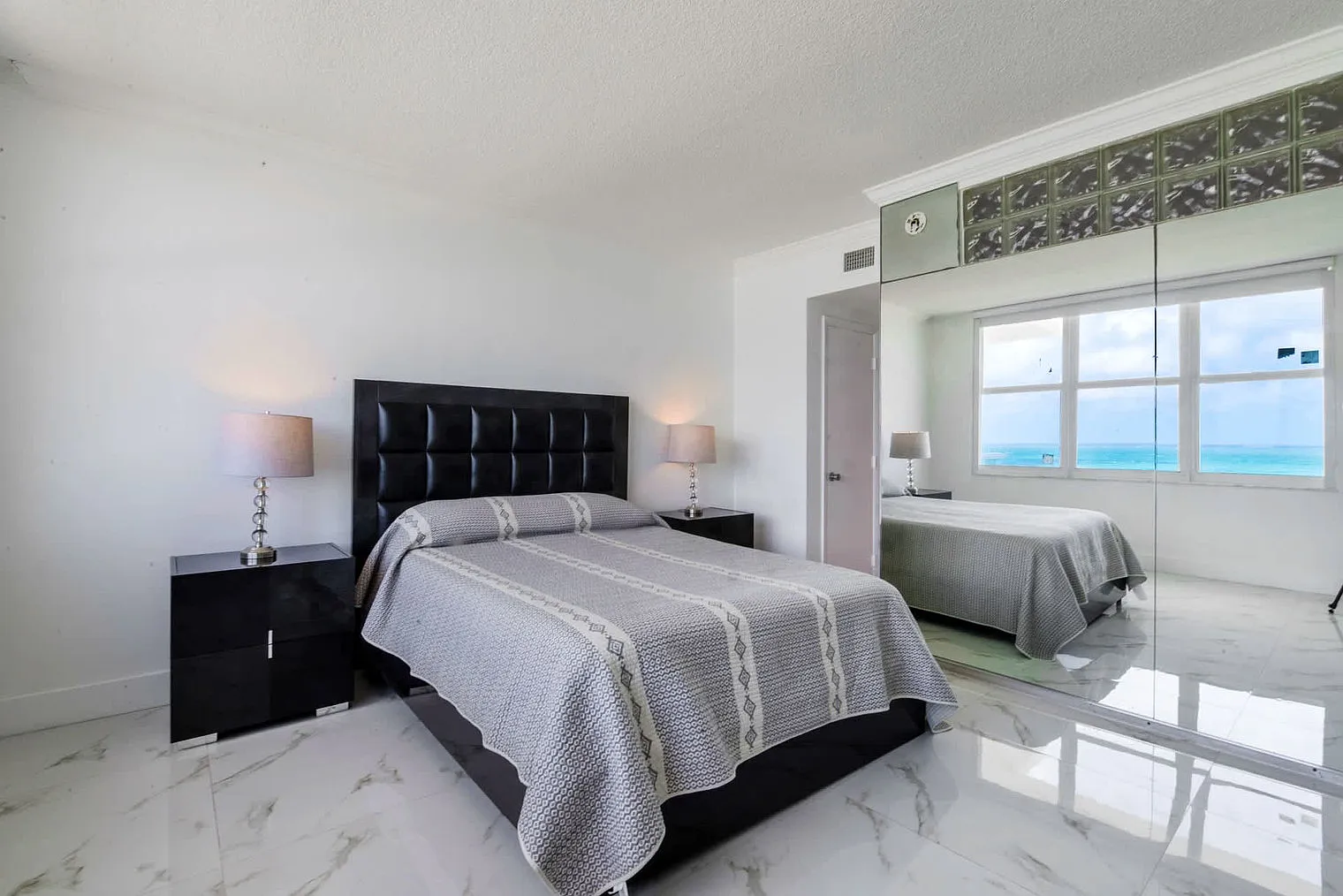 2 bed, 2.0 bath, 925 sqft, $10,126 — Photo 4