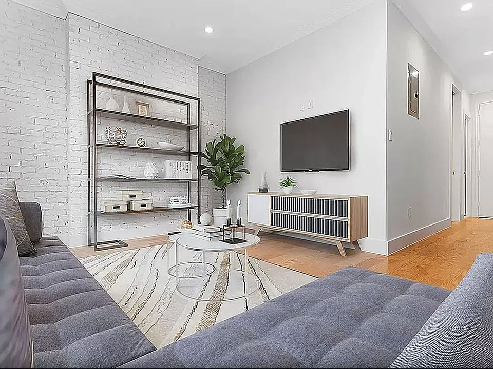 1st image of 440 W 47th St APT 4A