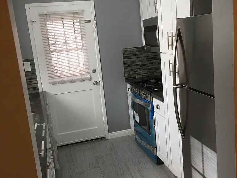 10639 Ayres Ave — Photo 12