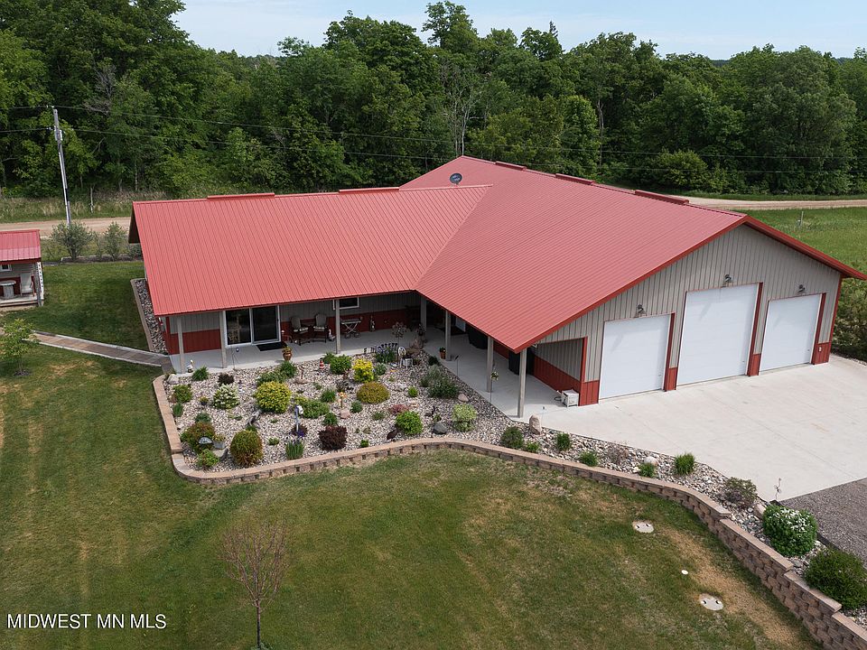 1st image of 25825 Crystal Springs Dr