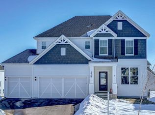 5049 Sandpebble Ln, Woodbury, MN 55129