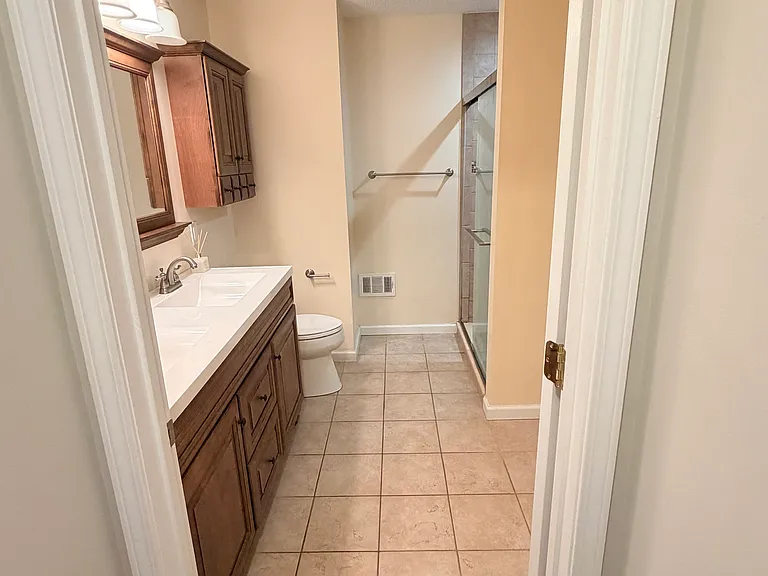 12 Fiddlers Elbow Ct — Photo 28