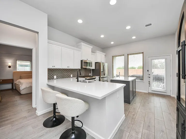 4219 Colony Ln — Photo 13