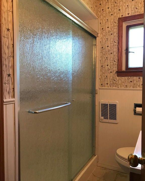 1st image of 356 Roberts Ave