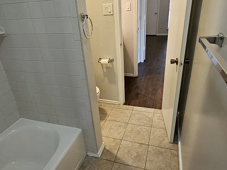 2821 Shady Grove Dr — Photo 12