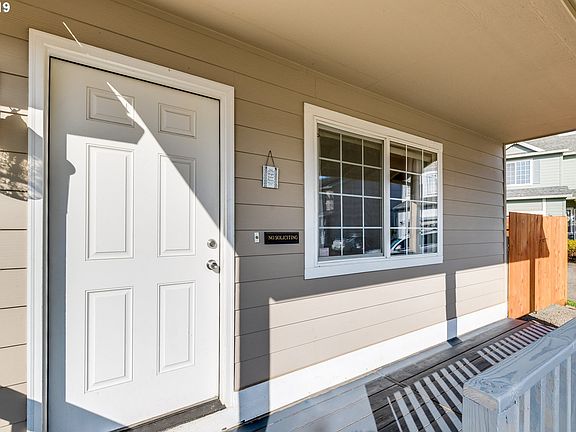 3rd image of 503 SE 42nd Pl
