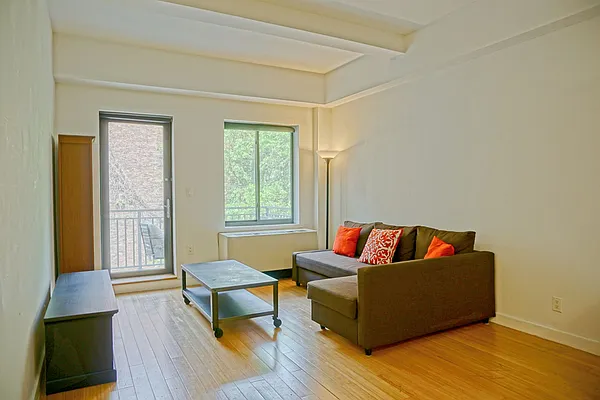 Rented by Compass | media 11