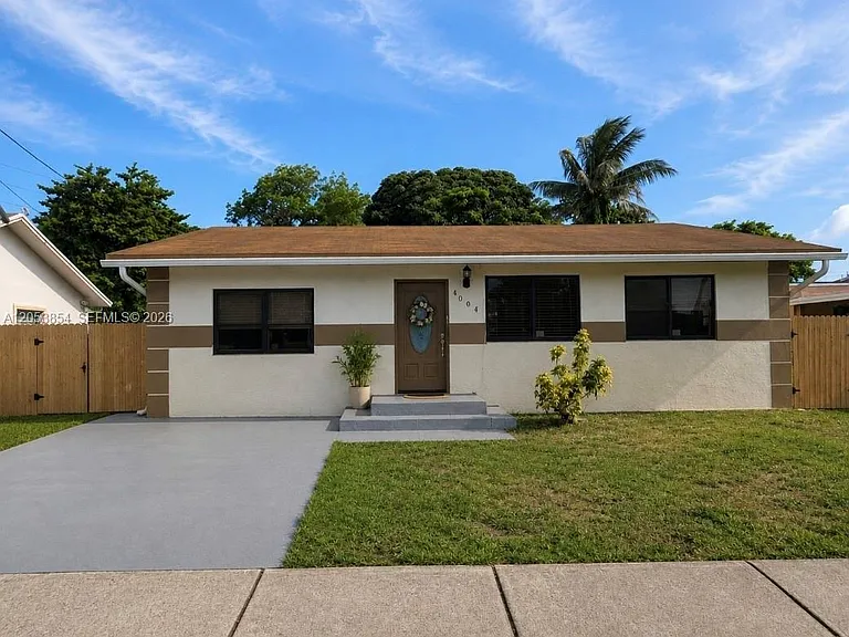 4004 SW 20th St — Photo 25