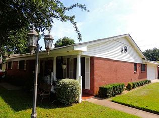 2725 Doles Pl, Shreveport, LA 71104