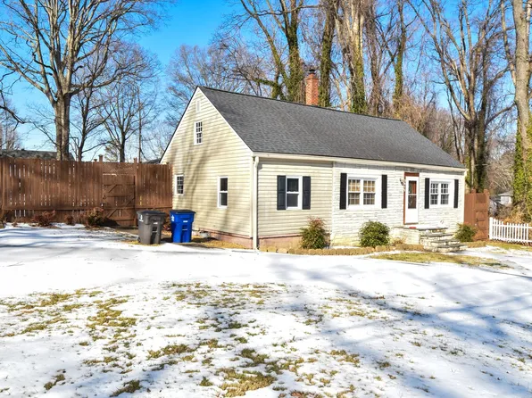 3872 Leo St, Winston Salem, NC 27105